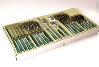 green cutlery set (24pieces), art 9815010V