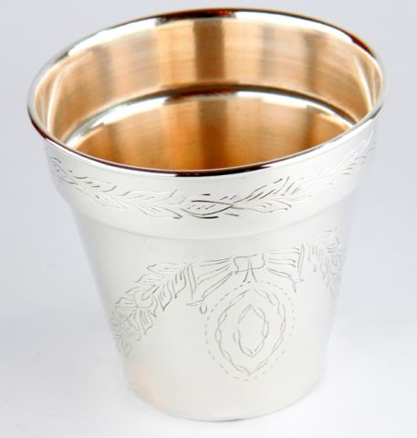 engraved vase holder D 13,5 H 12,5, art 019470D