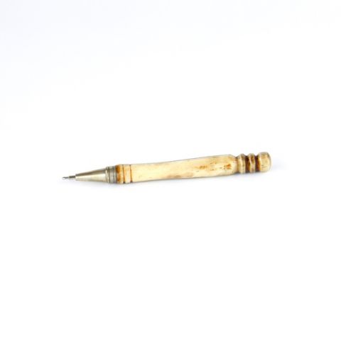 pen made out of horn - light color (at least, art 0199500