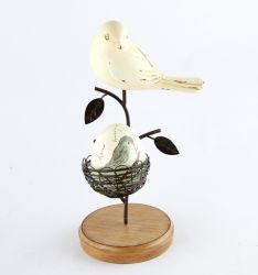 bird with metallic nest, art 8900211