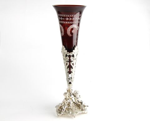 red crystal vase, art 038440R