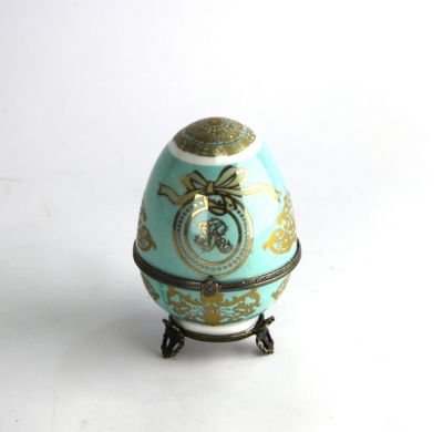 small porcelain egg blue and gold color S. Pietroburgo style, art 070640B