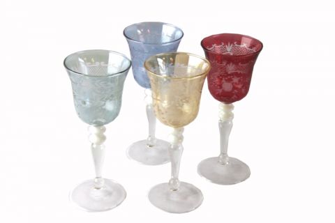glasses in 4 assorted colours with transparent stem, art 0472700