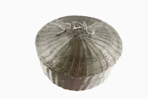 round braded centerpiece with lid, art 0413600